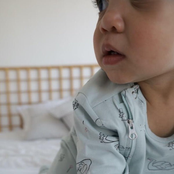 Lil&Izzy Baby Grow - Swan Princess